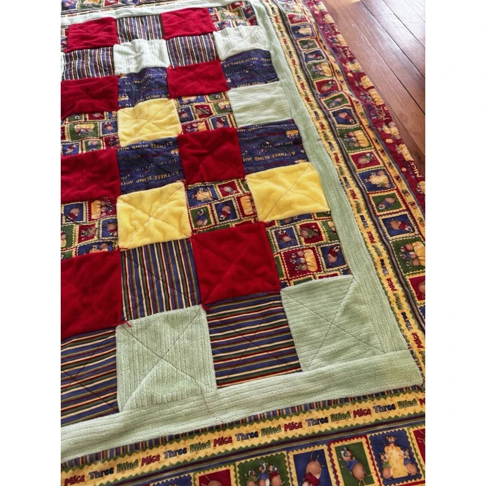 Vintage‎ Handmade Three Blind Mice Patchwork Baby Quilt Blanket Nursery Rhyme